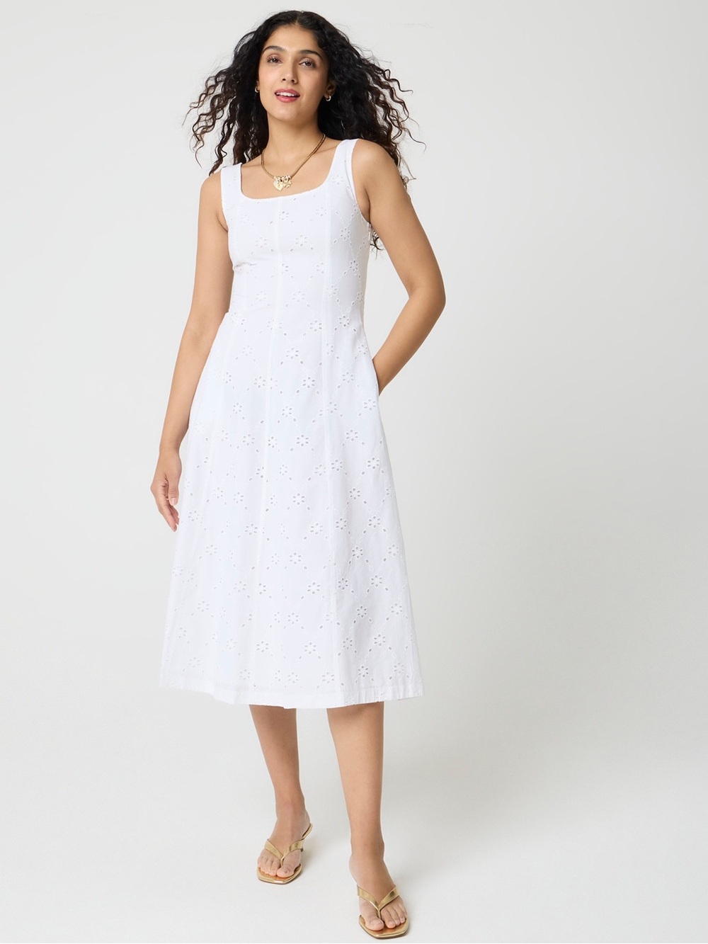 J.Crew Eyelet embroidered midi dress Size 4 NWT